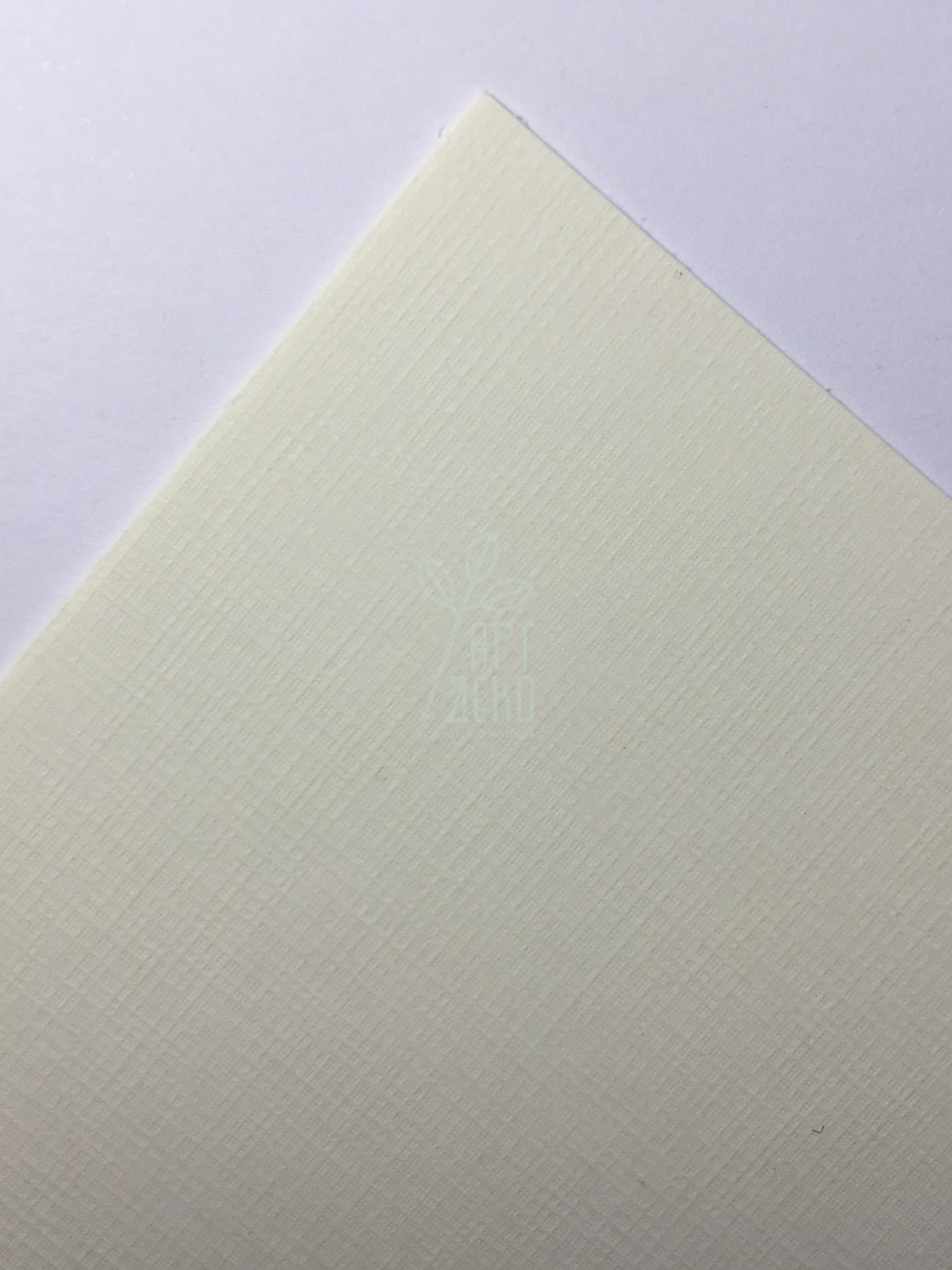 Картон Iceblink avorio 2s fine toile, 280 г/м2, 50х70 см