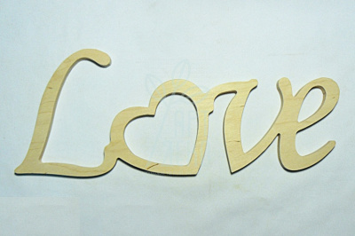 Слово "Love", фанера, 38х15 см, Україна
