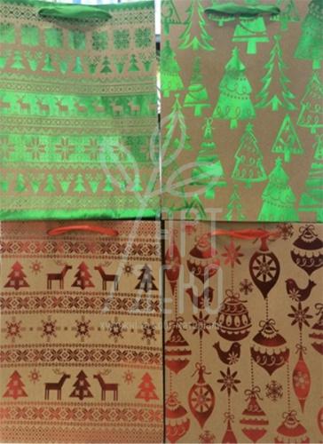 Пакет подарунковий "Новорічний орнамент", 18x22x10 см, Україна