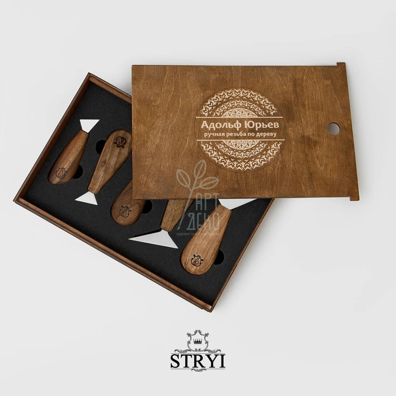 Набір ножів (прапорців) для різьблення по дереву, в пеналі, 5 шт., Україна