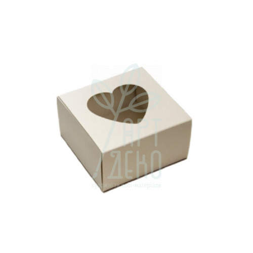 Коробка подарункова з віконцем "Преміум. Серце", 9х9х5 см, кремова, Україна