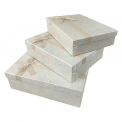 Коробка подарункова з бантом, кремовий перламутр, Україна