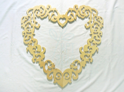 Рамка "Серце" з двох половинок 35х70 см, фанера, 70х70 см, Україна