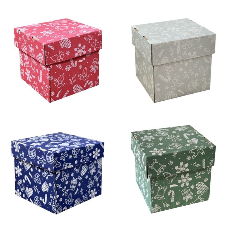 Коробка подарункова, гофрокартон "Новорічний візерунок", 22,5х22,5х20 см, Україна