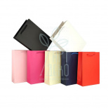 Пакет подарунковий, яскравий, 17х25х7 см 