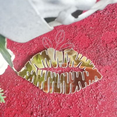 Висічка Прикраса поцілунок, золотий/срібний дзеркальний пластик, 6х3 см, Україна