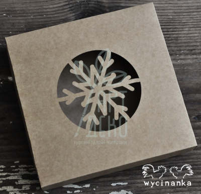 Коробка декоративна, крафткартон, з віконечком "Сніжинка", 15x15x3 см, Wycinanka