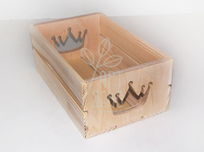 Ящик з короною, матеріал: фанера 10 мм та 7 мм, розмір: 15х25х9,5 см