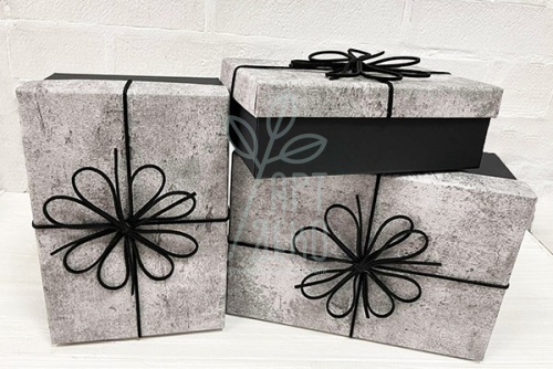 Коробка подарункова з бантом, сіра, Україна